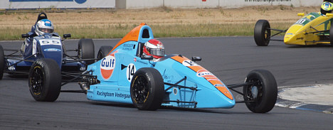 Nils K. Vestergaard har i 2009 kørt sig helt frem blandt frontrunnerne i Formula Ford Benelux.